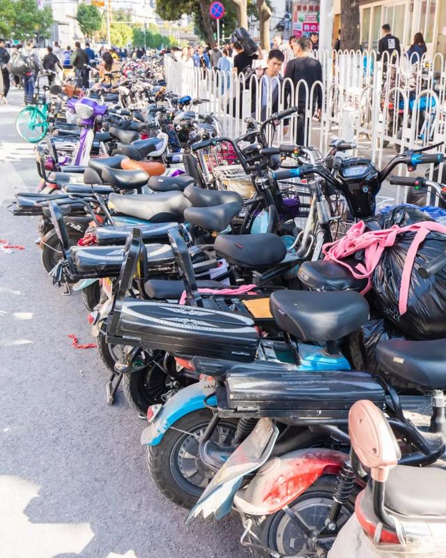 广州沙河服装拿货网，一个年轻人梦想起航的地方...