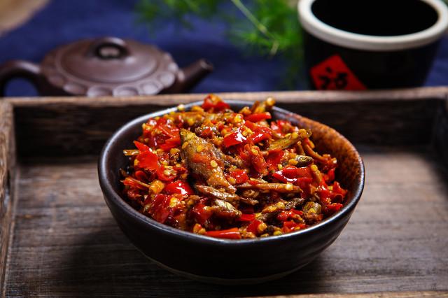 湖南特色之一好吃又下饭的火焙鱼是怎么做成的，湖南火焙鱼咋吃