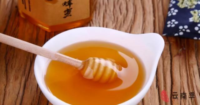 蜂蜜的15种吃法，蜂蜜要怎么吃才最佳