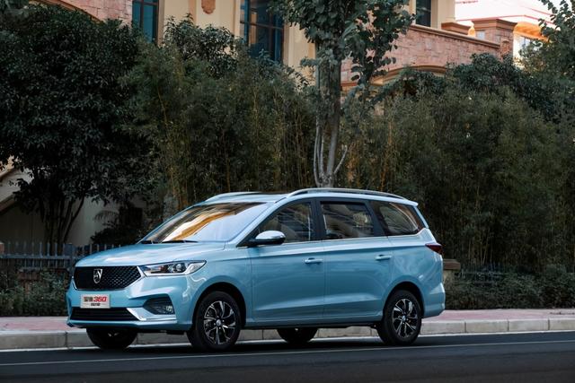 宝骏360新款2022款6座，宝骏360新款2022自动挡六座