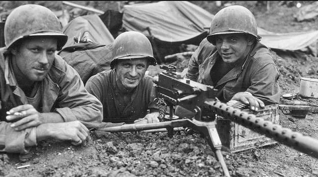 10式狙击步枪和巴雷特的枪口，它到底是自动步枪还是轻机枪的争议问题