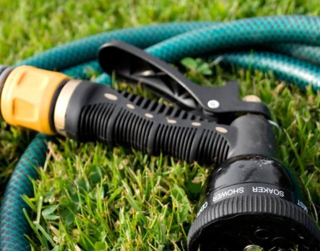 使用强力胶水的小妙招，去海边捡的石头别着急扔