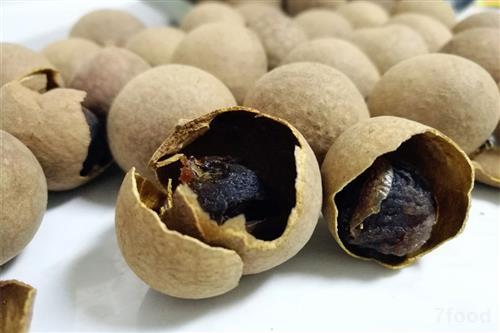 失眠吃桂圆有用吗，晚上吃桂圆能治失眠吗（天然的“安眠药”终于找到了）