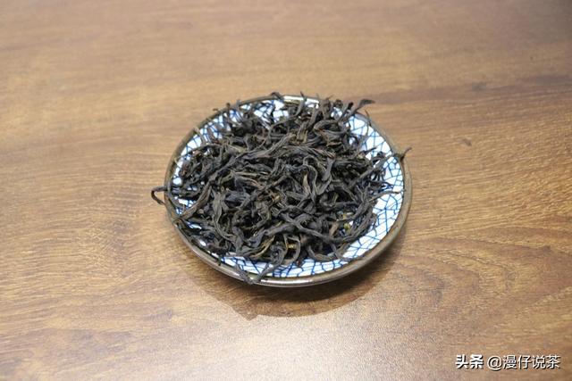 青茶和绿茶的功效区别在哪，茶叶分类及功效
