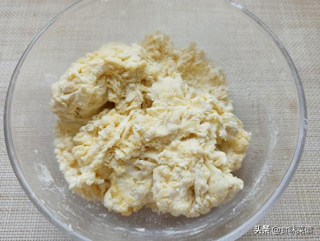 家中最简单炸油条方法，怎样炸油条又脆又酥又好吃简单