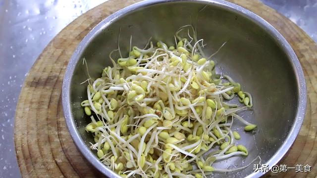 自制黄豆芽怎么炒好吃，家人最爱吃的小炒黄豆芽