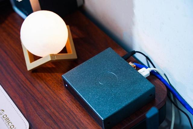 如何自建nas私有云，NAS很贵黑群很难两步让你0基础搭建私有云空间