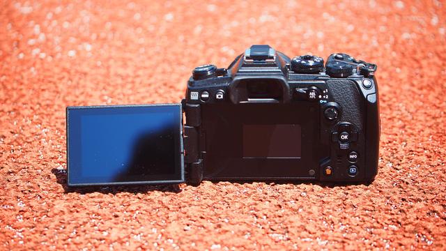 奥林巴斯em1，奥林巴斯em1mark3测评