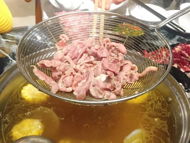 寻牛记鲜切潮汕牛肉火锅，汕头飞来的牛肉火锅