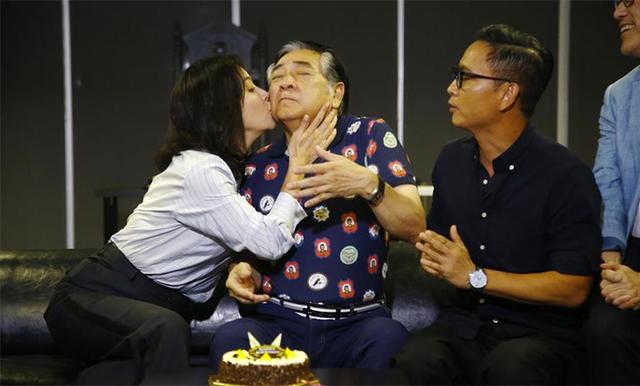 尔冬升秦沛姜大卫为什么不一个姓，秦沛尔冬升的亲兄弟