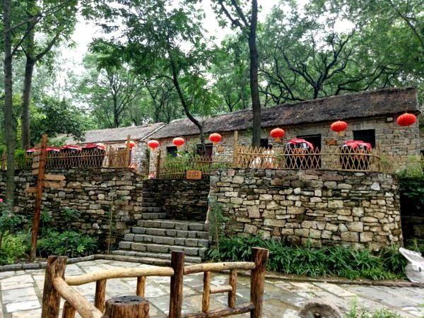 山东几个5a旅游景点在哪里，山东的十个4A级旅游景区