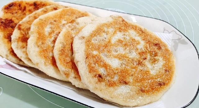 这才是发面饼最好吃的做法，发面饼带馅的做法