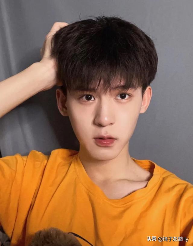 好看又符合学生标准的发型，13款很适合大学生的发型