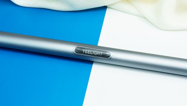 yeelight屏幕灯和小米灯，只是小米显示器挂灯的升级