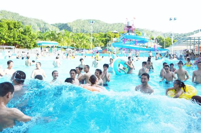 东莞莲花山公园水上乐园，东莞南城水濂山