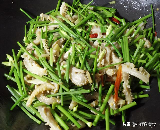 辣爆牛肚丝家常做法，教你超简单爆炒牛肚丝的家常做法