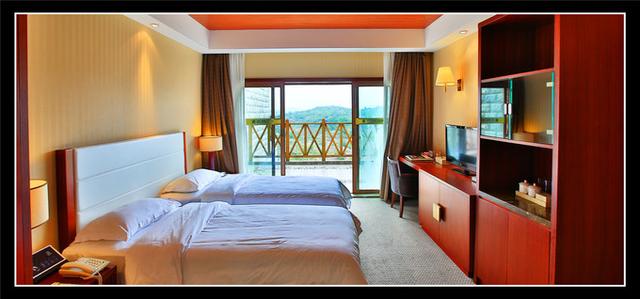 黄果树瀑布旅游攻略，黄果树瀑布自由行攻略分享（黄果树瀑布旅游攻略）