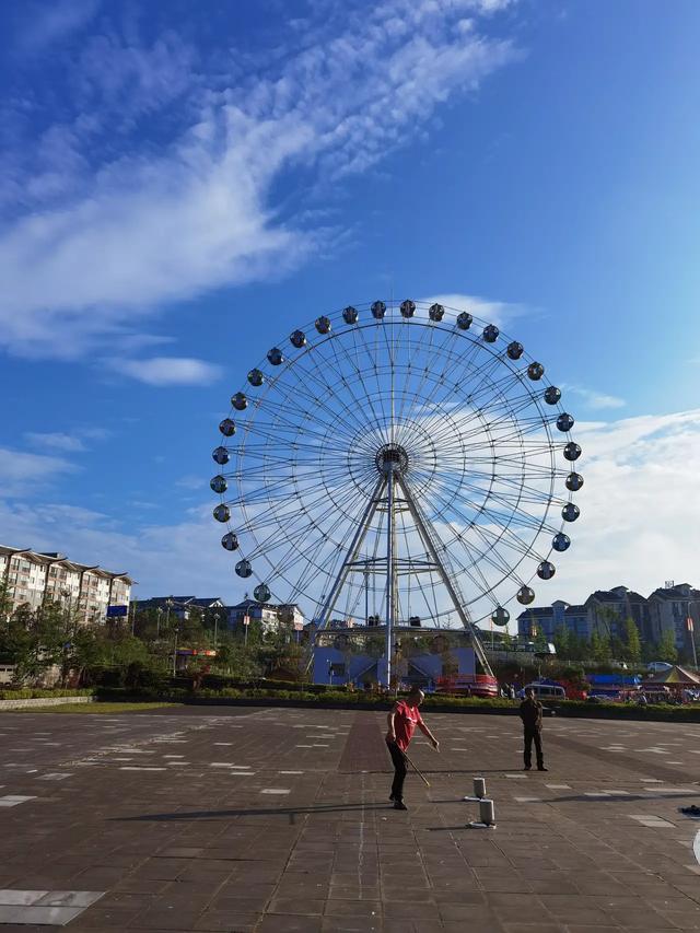 电气化铁路风景，绿巨人高原飞驰丨100秒看西藏拉林铁路沿途美景