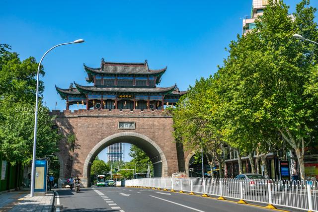 武汉黄鹤楼四大景，武汉十大景区：黄鹤楼