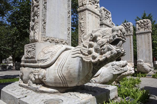 祖考是什么意思，墓碑上的故显（墓碑上祖考是什么意思）