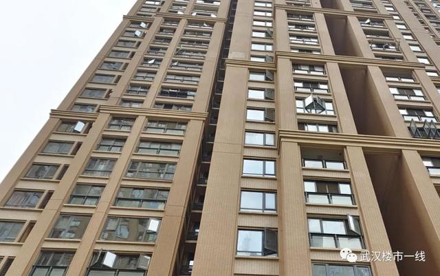 公建化外立面施工需要搭架子吗，公建化外立面是个什么东西