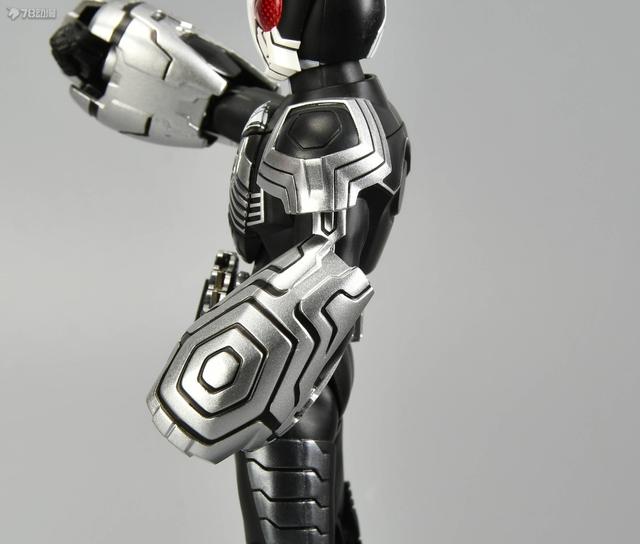 假面骑士shf，值得入手的万代假面骑士frs（78官测万代SHF）