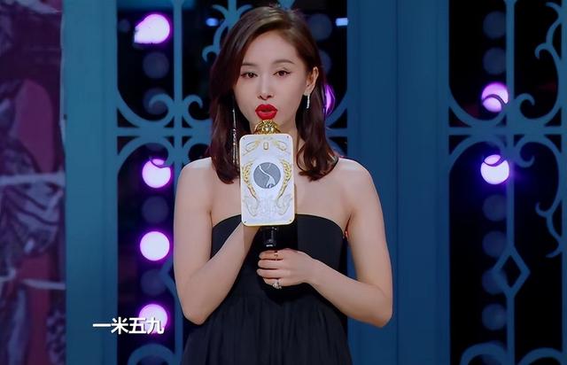 身高其实很矮的女明星，这几位女星照样美得不可方物