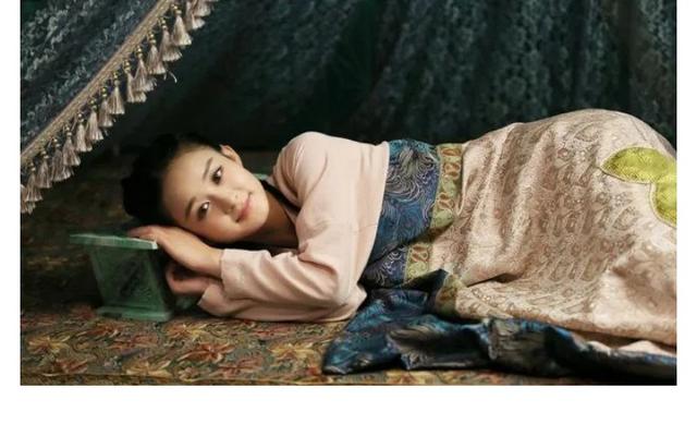 古人为啥喜欢瓷枕，透过“硬枕头”看宋人的求仕观念