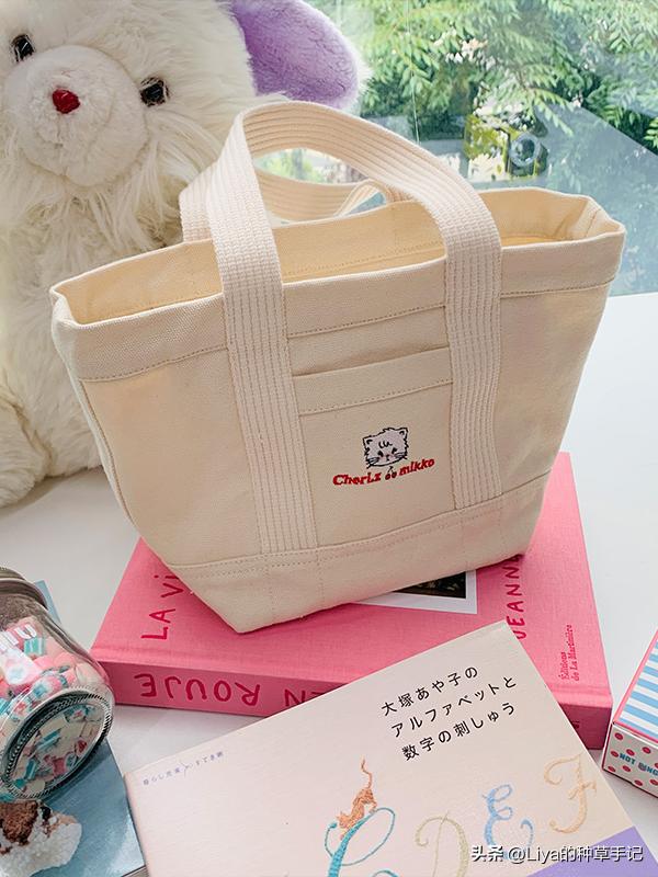 今年流行大包包，今夏最时髦的大包包都在这