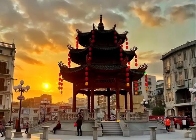 正宗潮汕特色卤味，成就一只味浓香软潮汕卤鹅