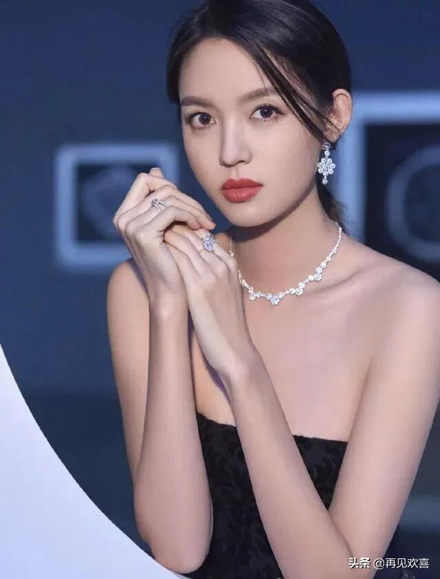 河北籍10大女明星，邓丽君赵丽颖甜美可爱