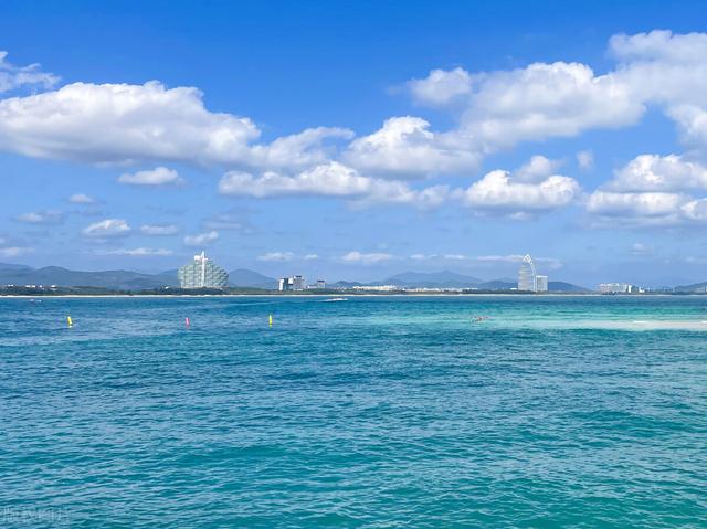 鹿回头山顶公园，海南的名胜古迹有哪些