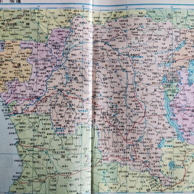 刚果地理位置及分布，名字相同的两个国家