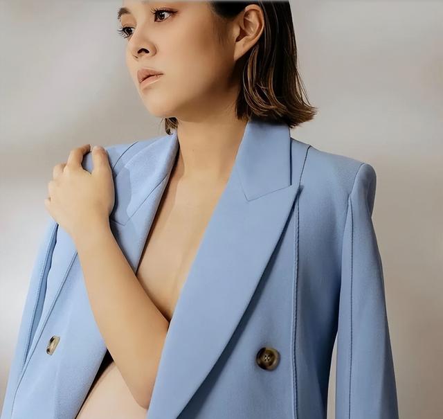 香港女星落选港姐后续，TVB落选港姐遭雪藏两年后复出