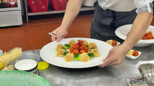 扬州虾爆鳝最正宗的做法，围观仙桃厨王争霸赛