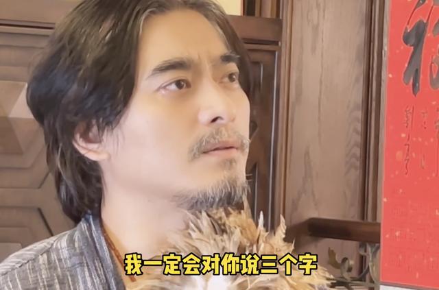 章龄之陈龙的年轻照，都在说她是陈龙老婆、薛之谦前女友