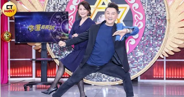 陈亚兰回厦门卫视，陈亚兰获得金钟奖视帝