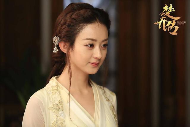 杨幂刘诗诗间隔刘亦菲，让杨幂赵丽颖刘诗诗刘亦菲争了十年