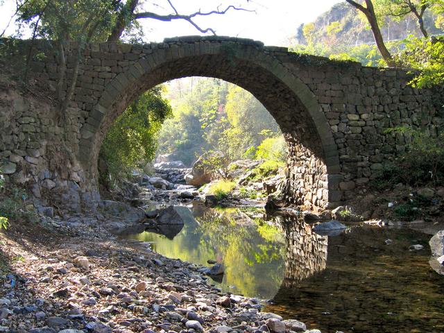 杭绍台高铁新消息有哪些站，其中一个名称引起争议
