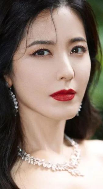 颜值最高的女明星，盘点娱乐圈颜值最高的十大美女