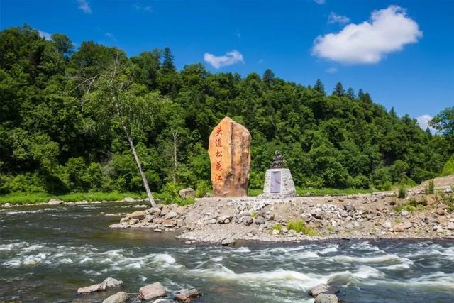 长白山旅游详细介绍，高铁、航班、自驾