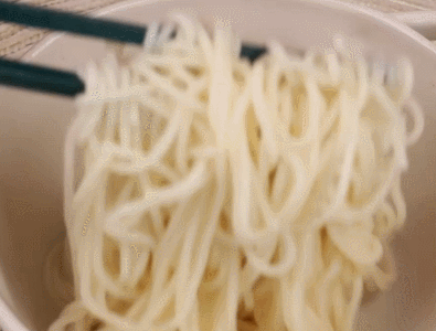 鸡丝面怎么做出来最好吃，鸡丝汤面：冬天来一碗