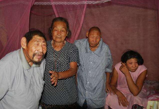 百岁老人陈秀英，百岁母亲陈秀英