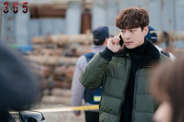 黑暗荣耀更新频率，韩剧《黑暗荣耀2》开播一天