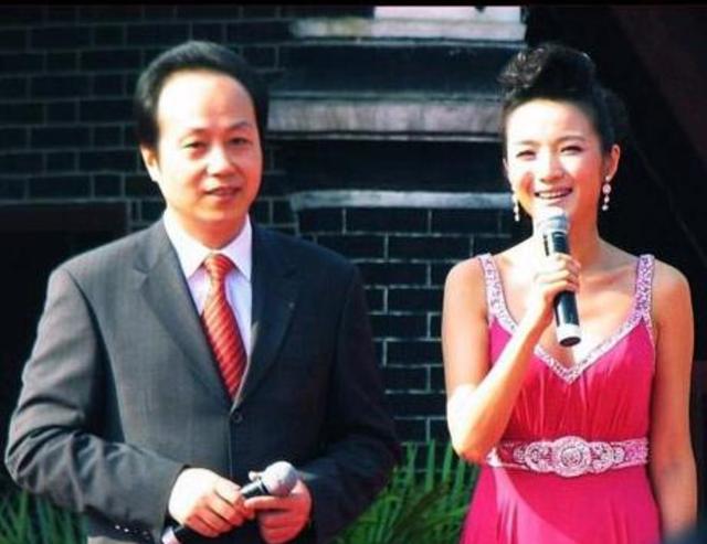 罗京去世讣告，为何墓地却出现怪相