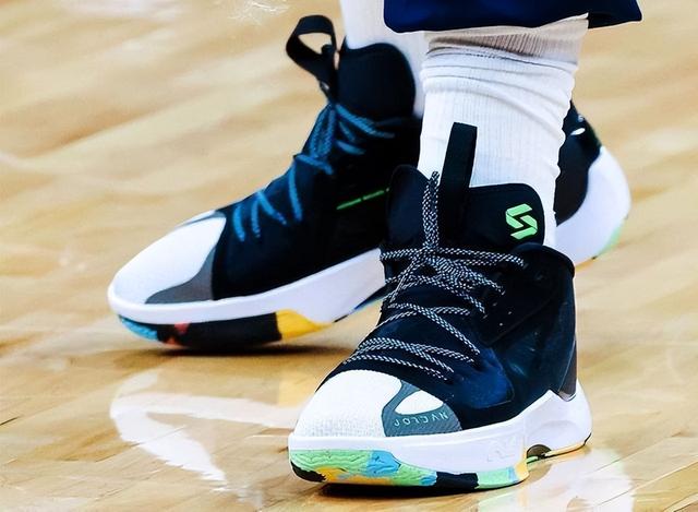 nike 欧文1代配色，耐克新品AF1新配色曝光