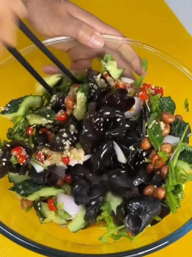 木耳的吃法和做法，木耳最好吃的19种做法（建议多吃木耳菜）