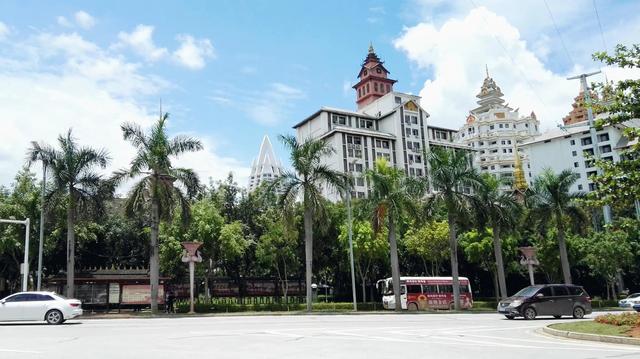 北回归线标志园，昆明墨江北回归线标志园（游客排队喝井水：就会生双胞胎）