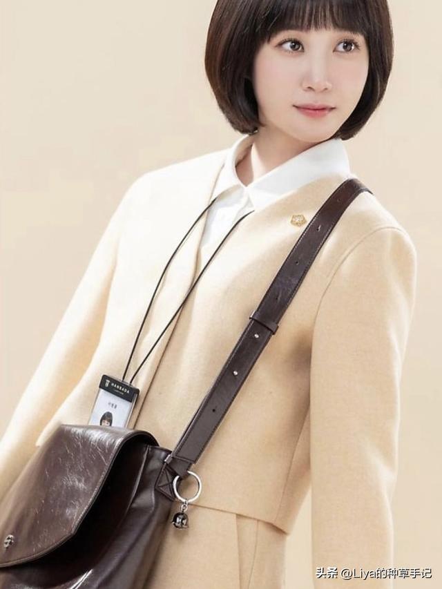 今年流行大包包，今夏最时髦的大包包都在这