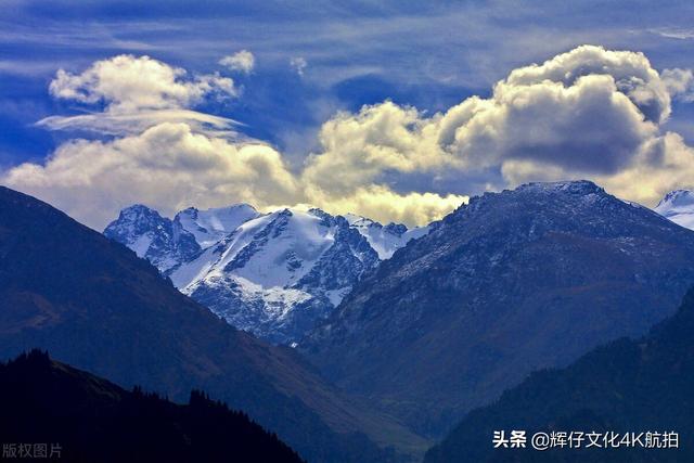 天山峡谷独库公路最美景点，天山山脊上的一条风景大道